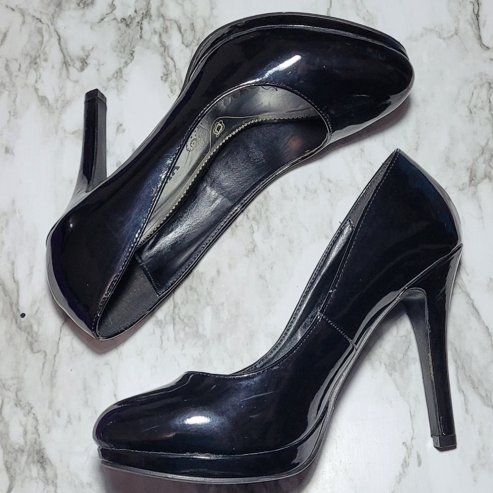 Black Shiny Heels
